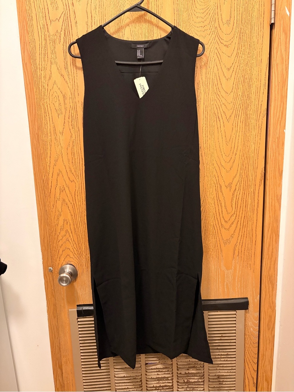 Forever 21 Black Sleeveless V-Neck Midi Shift Dress
